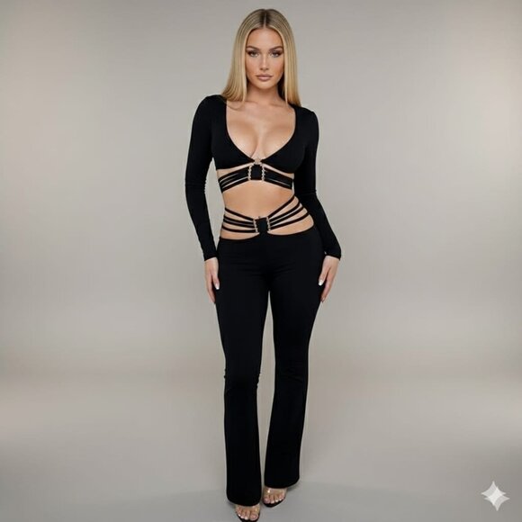 Elegant Black Women's Jumpsuit - Picture 2 of 8
